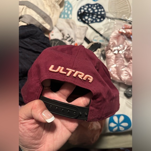 New Ultra Miami Music Festival Flat Brim SnapBack Baseball Hat Cap Burgundy - Picture 3 of 3